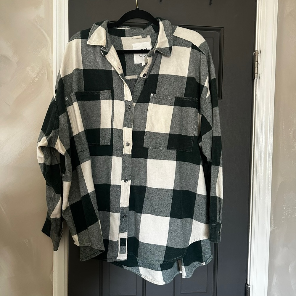 Aerie Black and White Plaid Men's Shirt